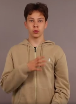 TyttÃ¶ystÃ¤vÃ¤ni